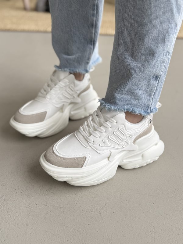 8209 WHITE