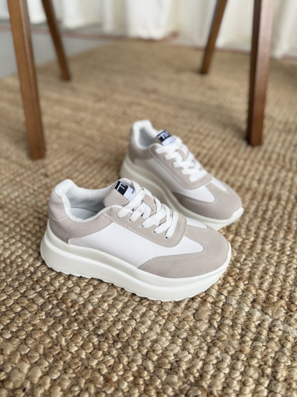 F62 White