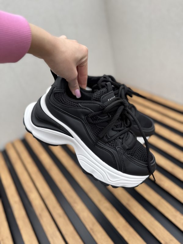 ROSA06 BLACK