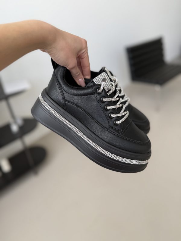8311 BLACK